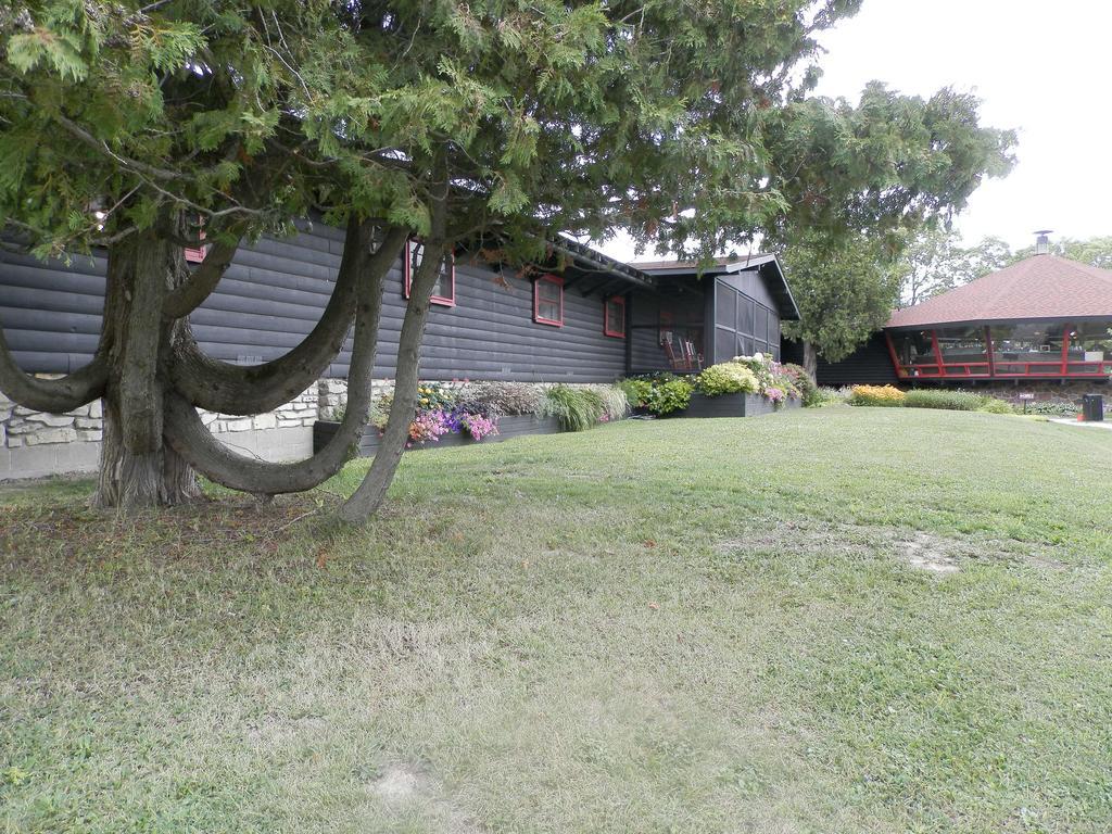 Killarney Mountain Lodge Bagian luar foto