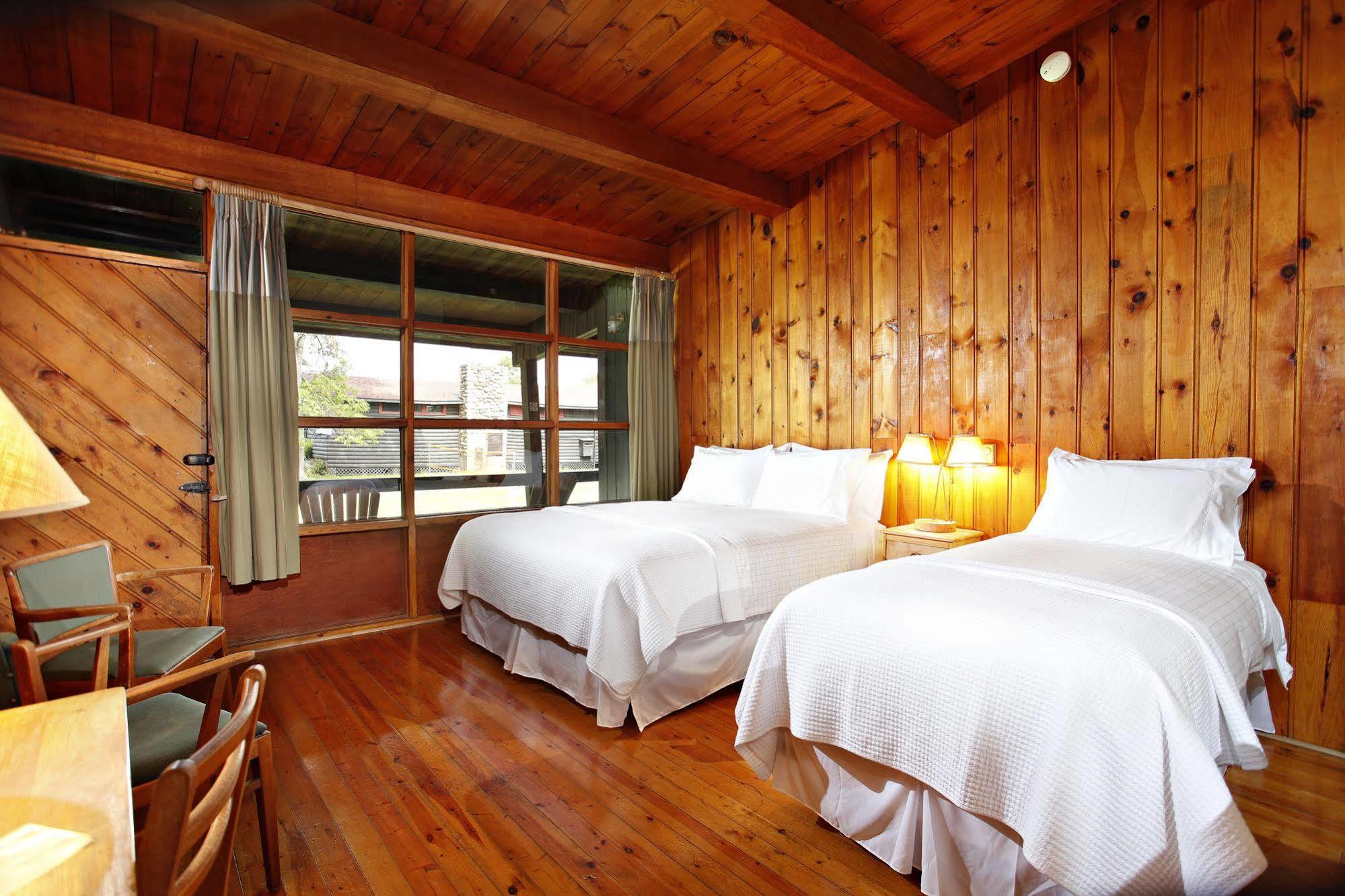 Killarney Mountain Lodge Bagian luar foto