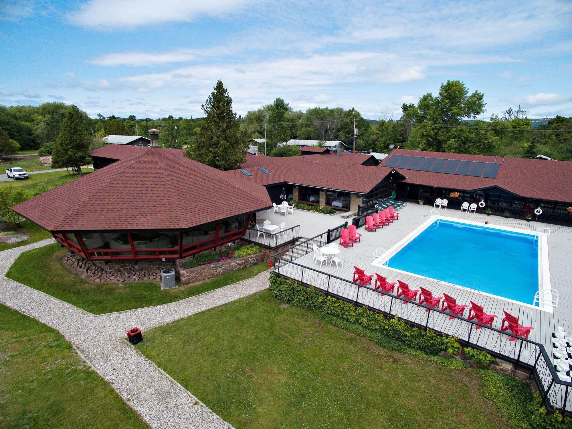 Killarney Mountain Lodge Bagian luar foto